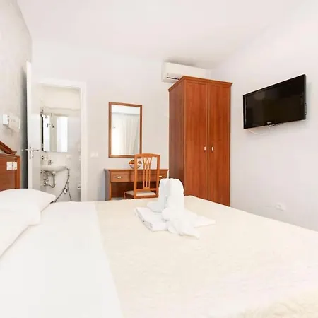 A Casa Nostra 2* Rome