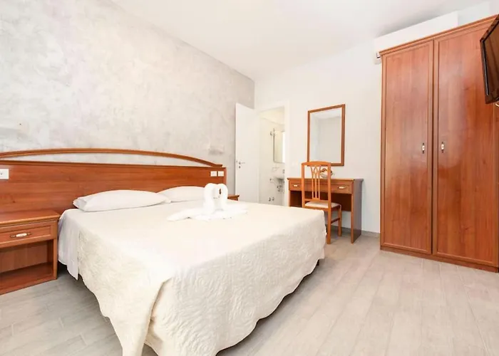A Casa Nostra לינה וארוחת בוקר 2*